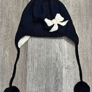 Women’s Kate Spade ♠️ Black and White Pom-Pom Hat